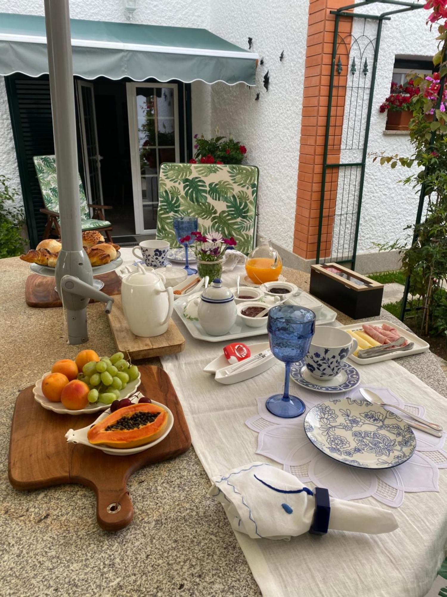 Flowers & Faces Guesthouse Ponte de Lima Exterior foto
